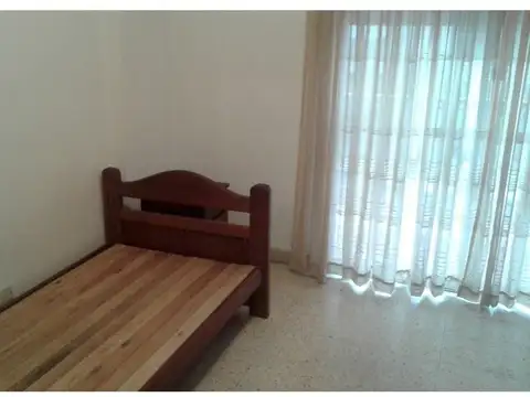 DEPARTAMENTO EN ALQUILER CON BALCÓN Y BAULERA