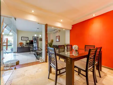 Casa 4 ambientes con 3 baños