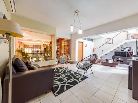 VENTA/PERMUTA - Casa de 3 dormitorios, jardín, quincho y pileta - Sorrento, Rosario. APTO CRÉDITO.