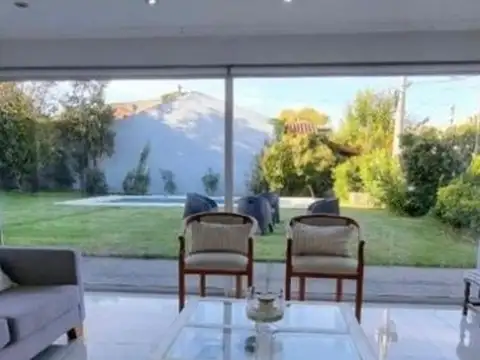 Casa en Venta en Haedo Sur, USD 500.000