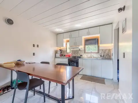 Departamento en Alquiler en Aparts del Pinazo, USD 700