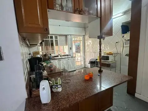 Casa en Venta en Barrio Parque Leloir, USD 130.000