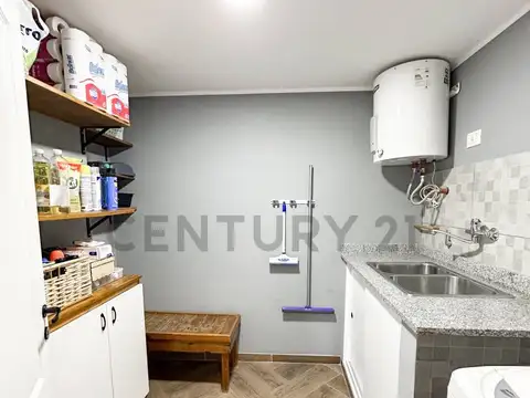 CASA 5 AMBIENTES EN VENTA - JOSE C. PAZ