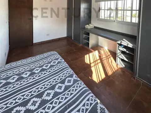 Casa en Venta en Alberdi, USD 76.000