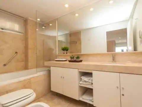 1 AMBIENTE | Juncal al 800