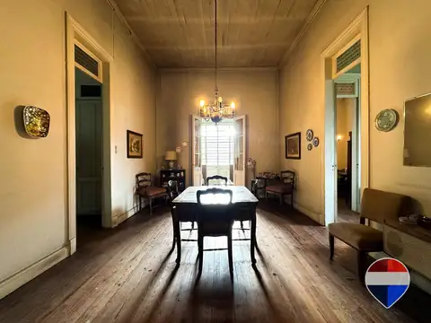 Casa 5 ambientes con 1 baño