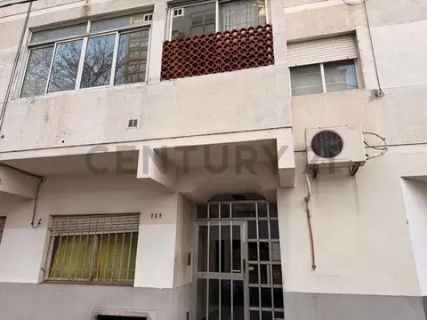 39 Esquina 10 , Piso 0