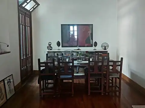 Casa en venta - 3 Dormitorios 2 Baños - 190Mts2 - Monte Castro, Floresta