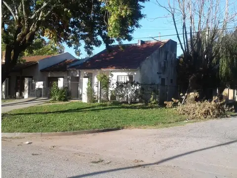 Linda Casa De 2 Dormitorios, En Héroes De Ma Y 64. Héroes De