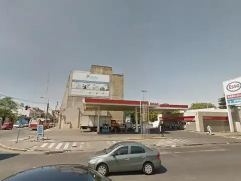 Av. Juan Domingo Perón 4200