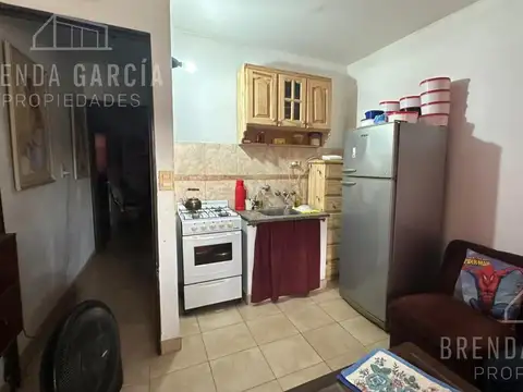 Casa 8 ambientes con 4 baños
