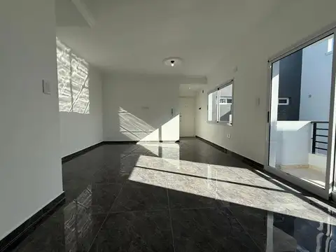 Departamento en Alquiler en San Justo, $ 630.000