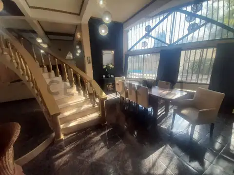 VENTA PERMUTA CASA QUINTA FLORENCIO VARELA TOMO AUTO DEPTO FINANCIA