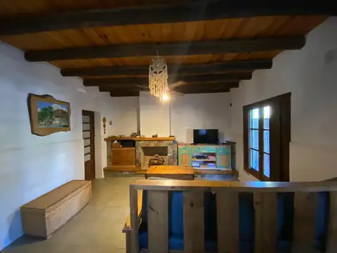 Venta Casa en Funes con Pileta y Jardín — 2 Dormitorios