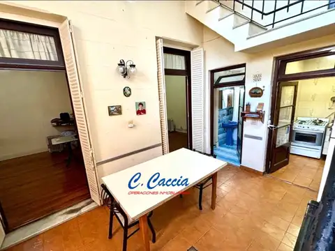 Depto Tipo Casa en Venta 70 años