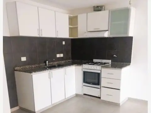Departamento en Alquiler en Ramos Mejia, $ 550.000