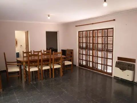 Casa en Venta en Trenque Lauquen, USD 175.000