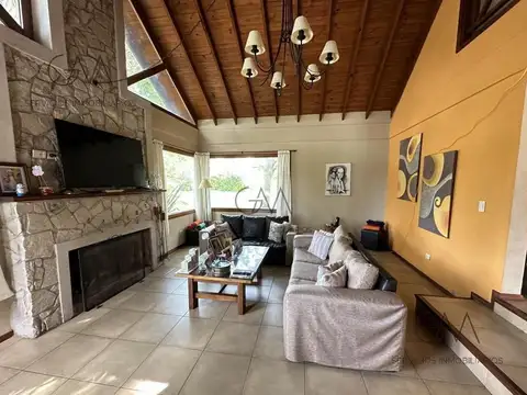 Casa en Alquiler de 5 dormitorios