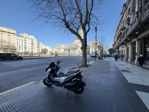 Avenida Rivadavia 1700
