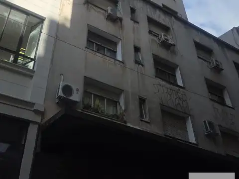 Suipacha e/ Avenida Corrientes y Lavalle
