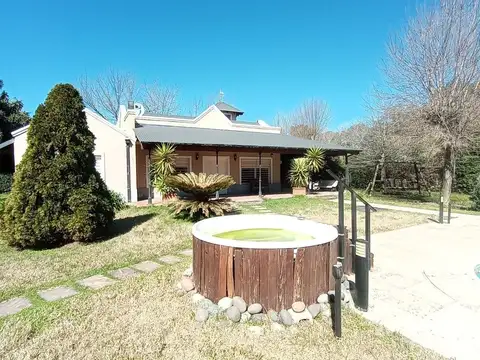 Venta Casa Quinta c/pileta 3Mil MTS2 - EL PATO