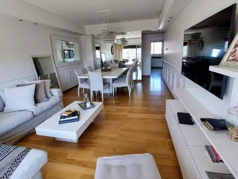 Av Cordoba 2800- Barrio Norte- Sensacional semipiso c/cochera y baulera