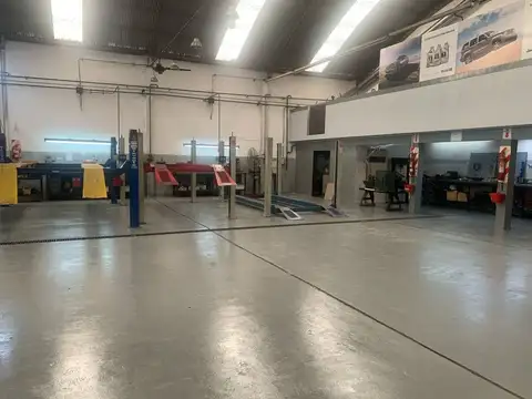 VENTA GALPON CON OFICINAS ZONA NORTE 