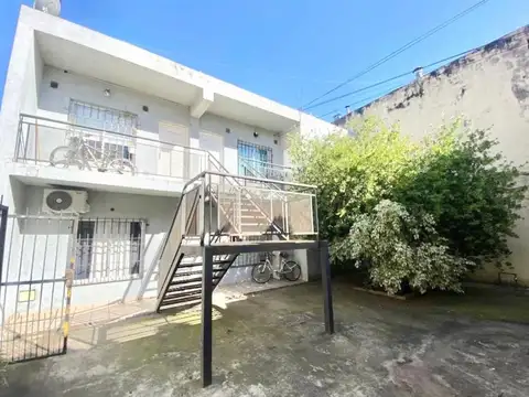 Departamento dos ambientes con cochera