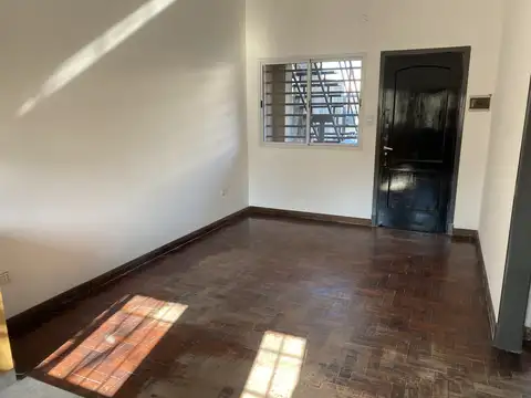 Departamento en Venta en Villa Luzuriaga, USD 60.000