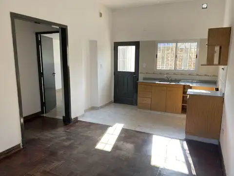 Venta – Departamento 3 Ambientes con Patio y espacio para coche sin expesas
