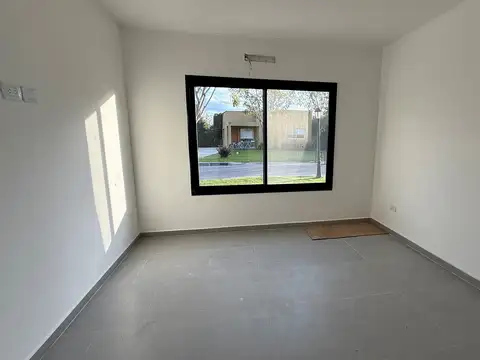 Casa  en Venta en Barrio San Ramón, Pilar del Este, Pilar
