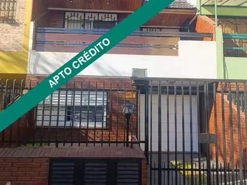 Casa  - Impecable y hermoso DUPLEX 4 AMBIENTES en Caseros Centro