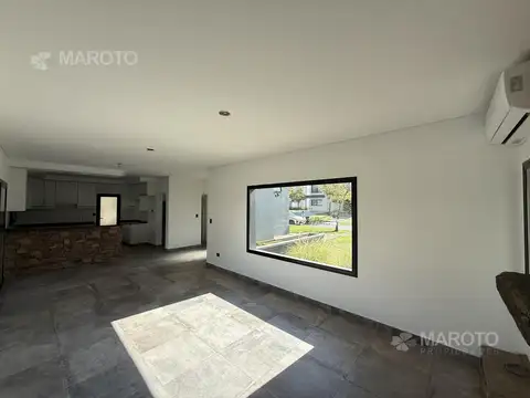 Casa en Alquiler al Este