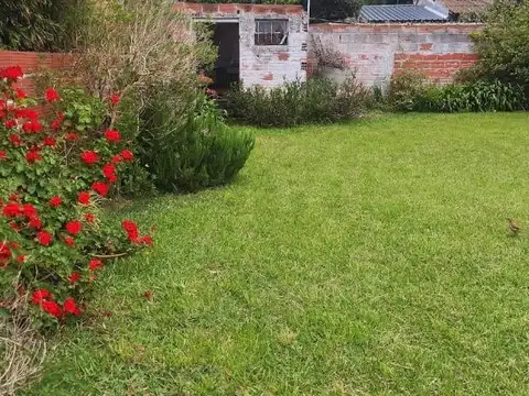 Casa en Venta con 5 cocheras