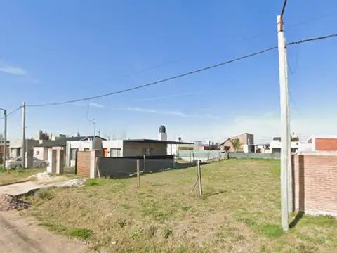 Familia entre Talacasto y San Marcos al 500