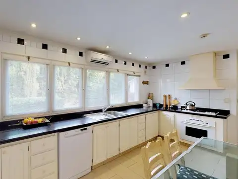 Casa en Venta de 5 dormitorios