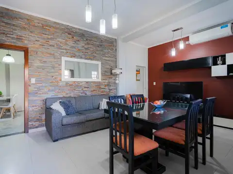 VENTA CASA MULTIFAMILIAR 6 AMBIENTES LA TABLADA