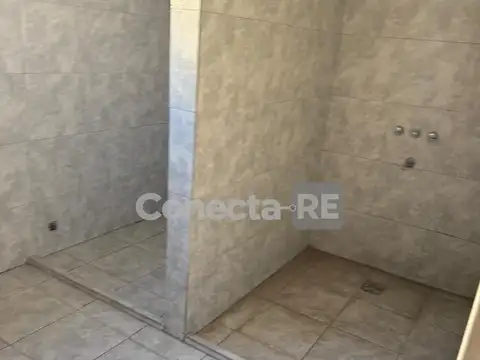 Galpon en Alquiler en Morón, USD 15.600