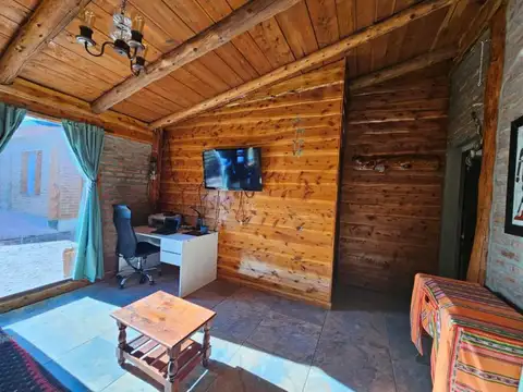 CASA DE 2 DORMITORIOS C/QUINCHO EN ESQUEL-CHUBUT-