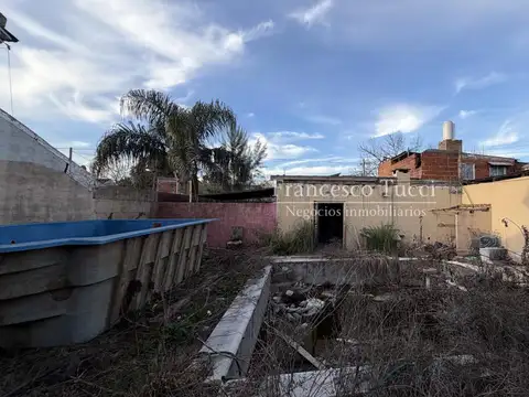 Casa 4 ambientes con 1 baño