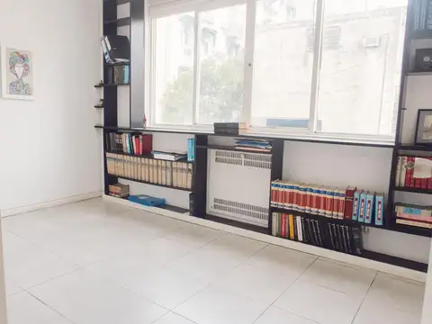 Oficina en Venta al Este