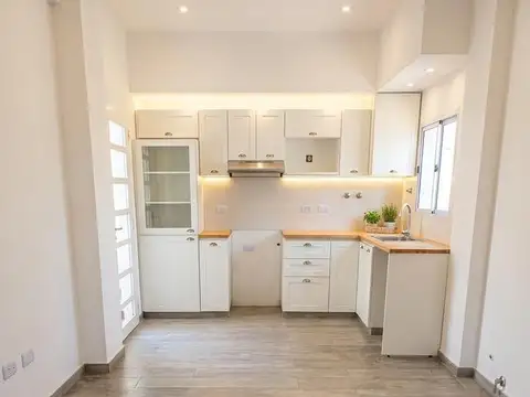 Depto Tipo Casa en Venta en Ramos Mejia Sur, USD 85.000