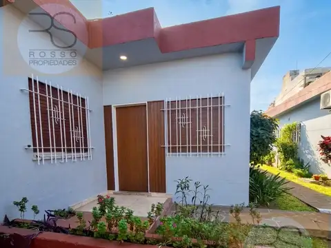 Depto Tipo Casa en Venta en Ramos Mejia Sur, USD 85.000