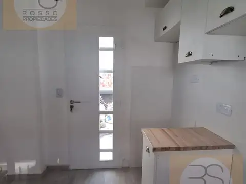 Depto Tipo Casa 3 ambientes con 1 baño