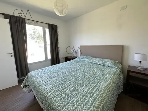 Casa en Alquiler Temporal con 1 cochera
