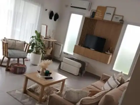 Casa en Venta en Pilar del Este - San Alfonso, USD 165.000