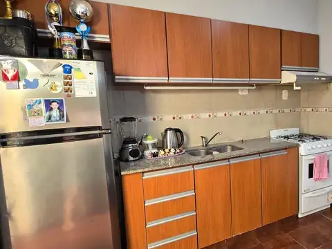 Depto Tipo Casa 2 ambientes con 1 baño