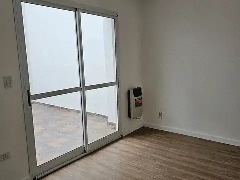 Depto Tipo Casa en Alquiler al Norte