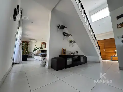 Casa en venta- 4 ambientes- Canton