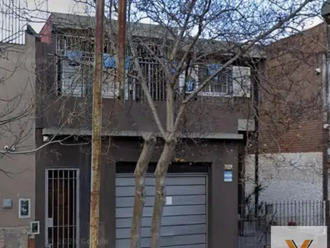 Casa en Venta - 3 Dormitorios 3 Baños - 441.05mts - Paternal
